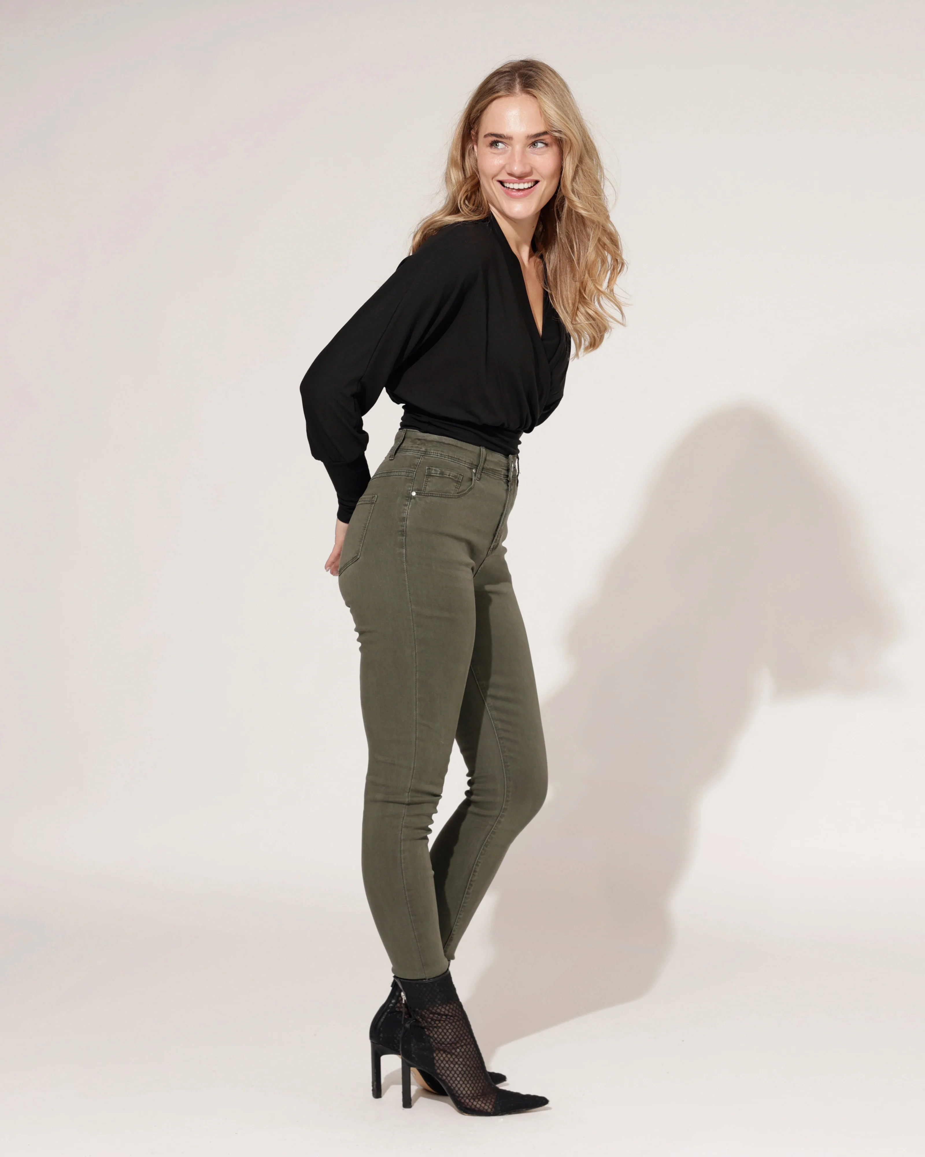 Goodies | Skinny jeans Lou-4 Donkergroen - Image 3