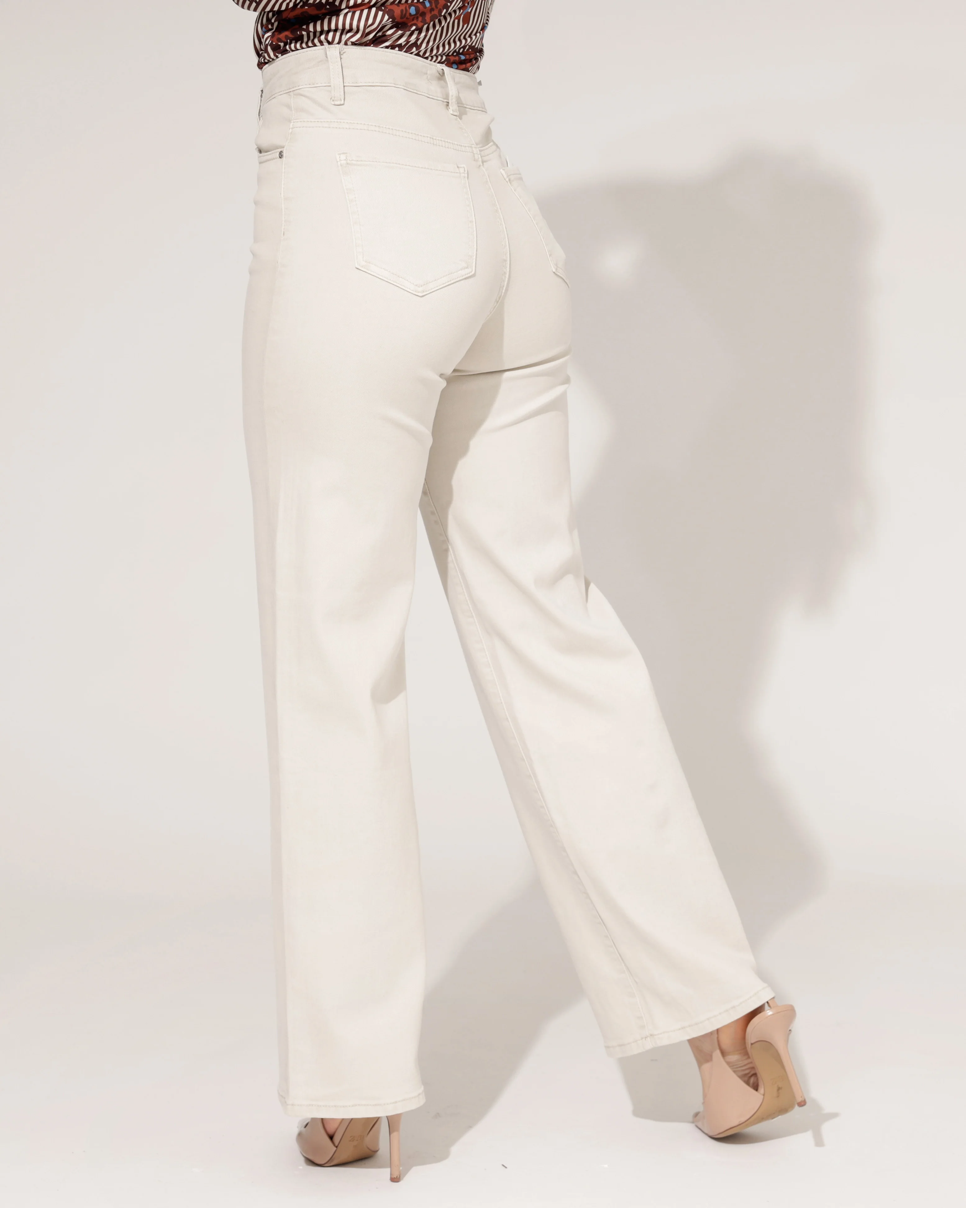 Goodies | Wide leg jeans Es-12 Beige - Image 3