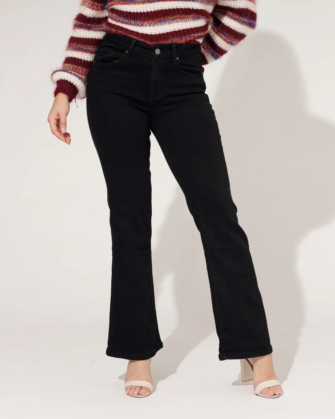 Redseventy | Flared Jeans Kelly-2 Zwart - Image 4