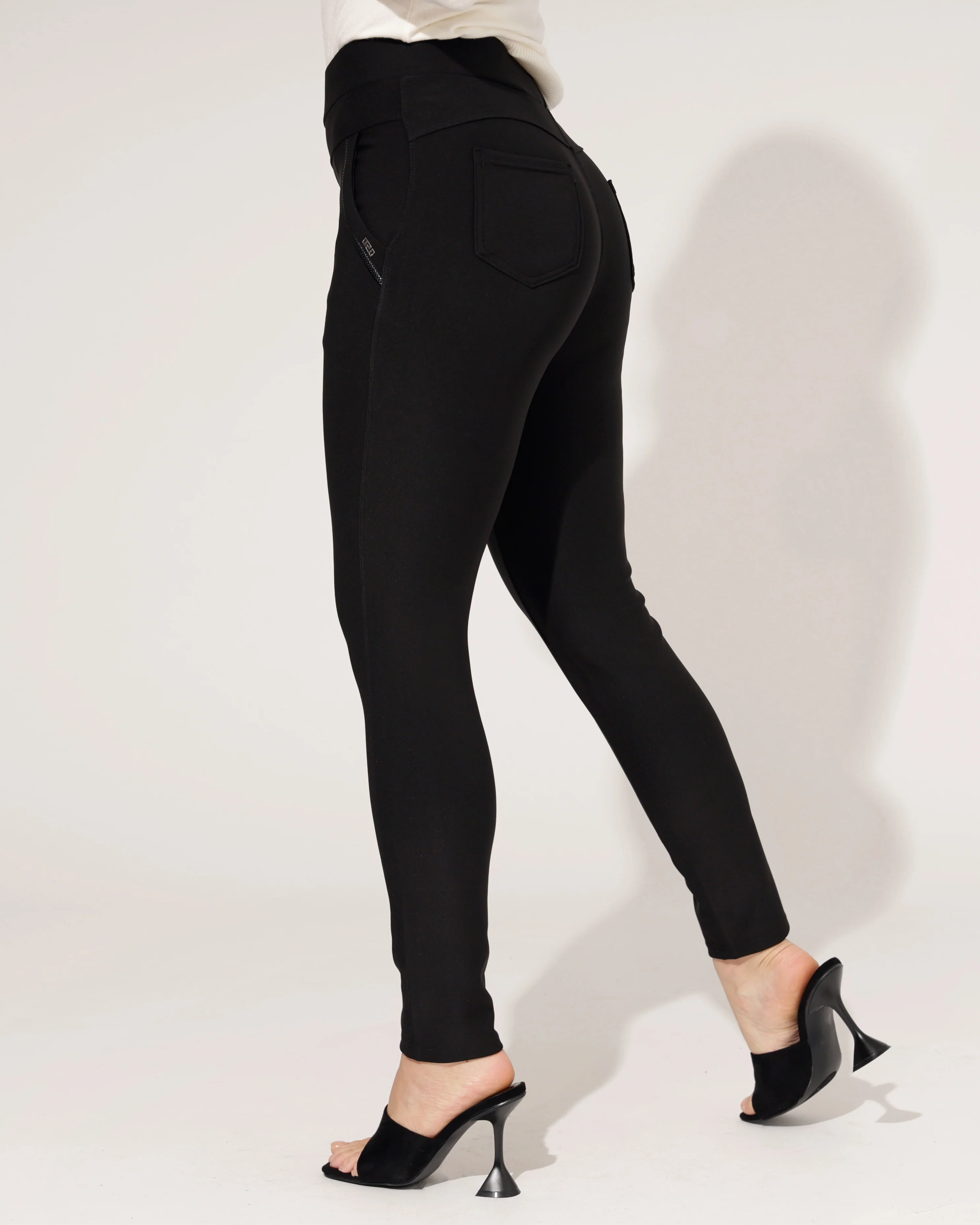 Yu & Me | Broek Livia Zwart - Image 3